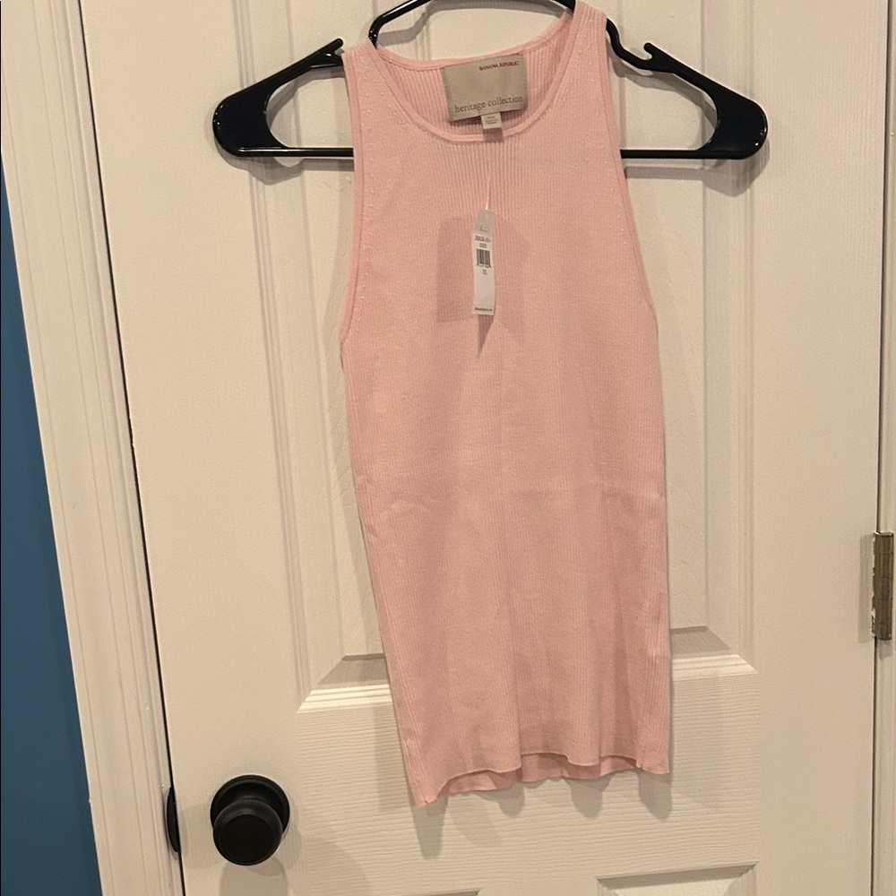 Banana Republic Light Pink silk/nylon/lycra Tank/sweater with t-back